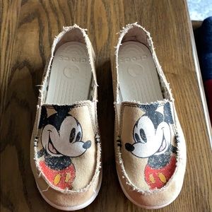 Mickey Crocs